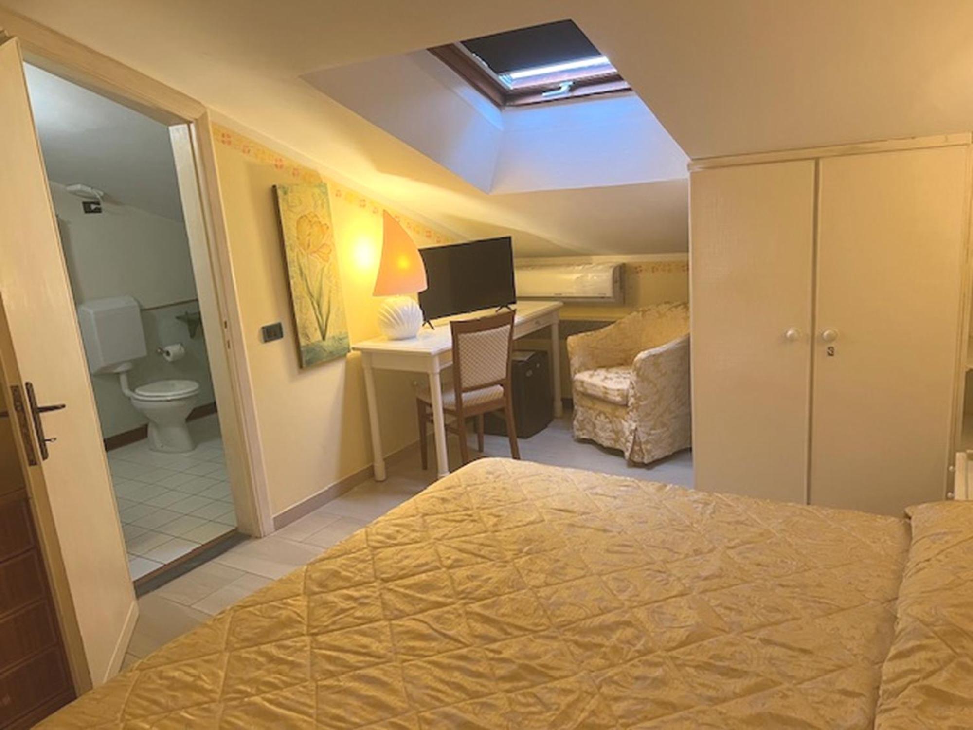 Hotel Kyrton Форте дей Марми Екстериор снимка