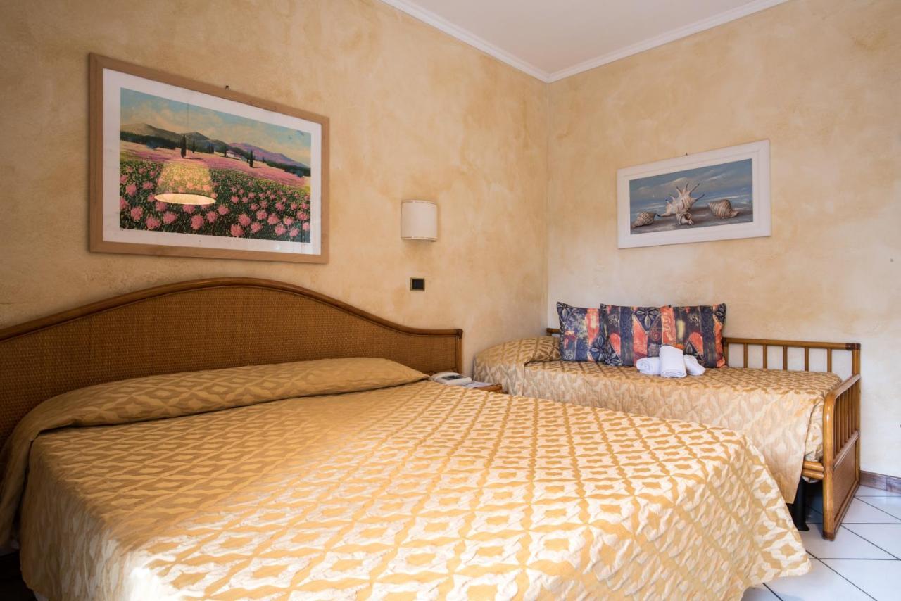 Hotel Kyrton Форте дей Марми Екстериор снимка